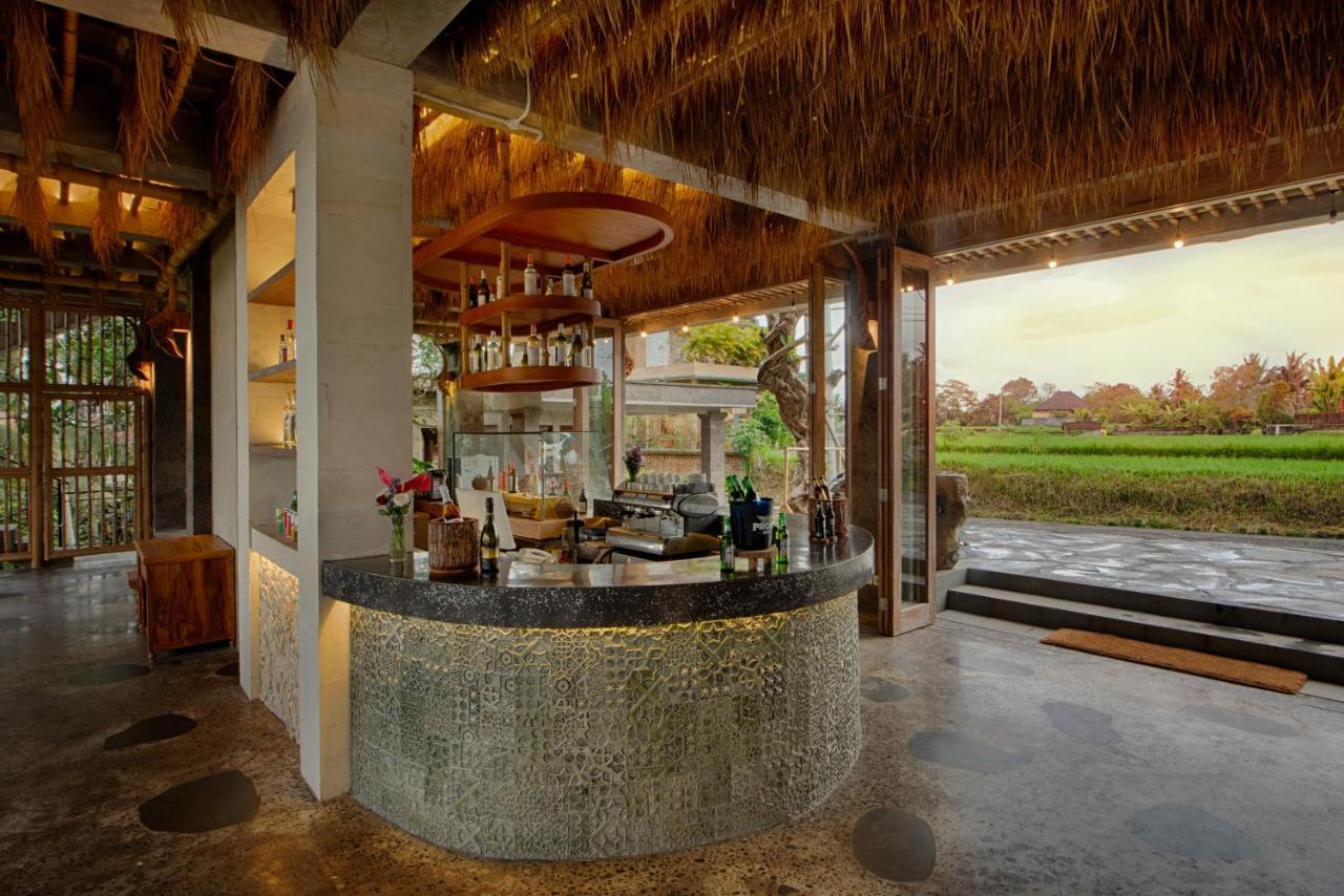 Kastara Resort Ubud Exterior foto The bar at the restaurant
