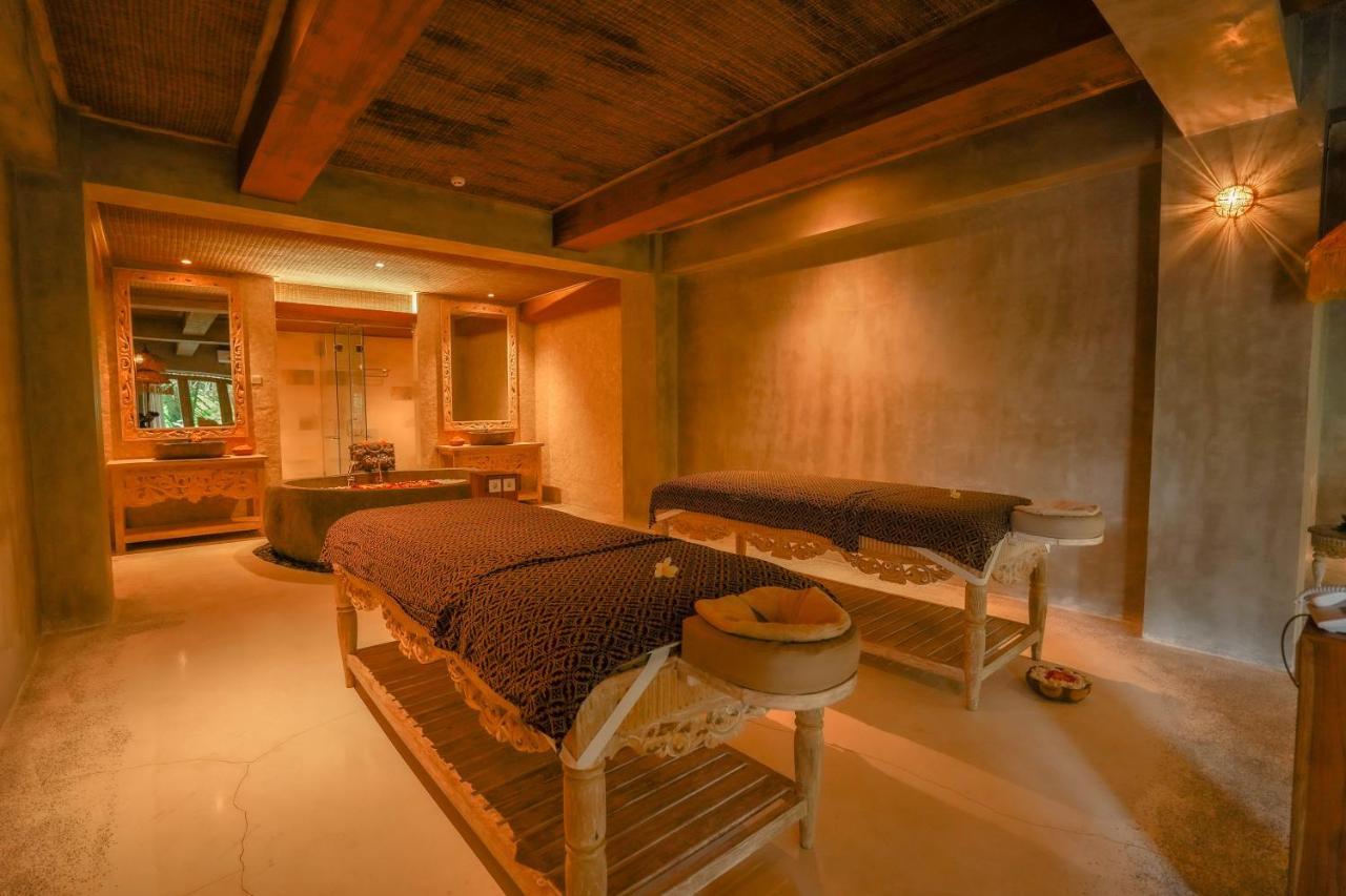 Kastara Resort Ubud Exterior foto A treatment room at the Bua Spa