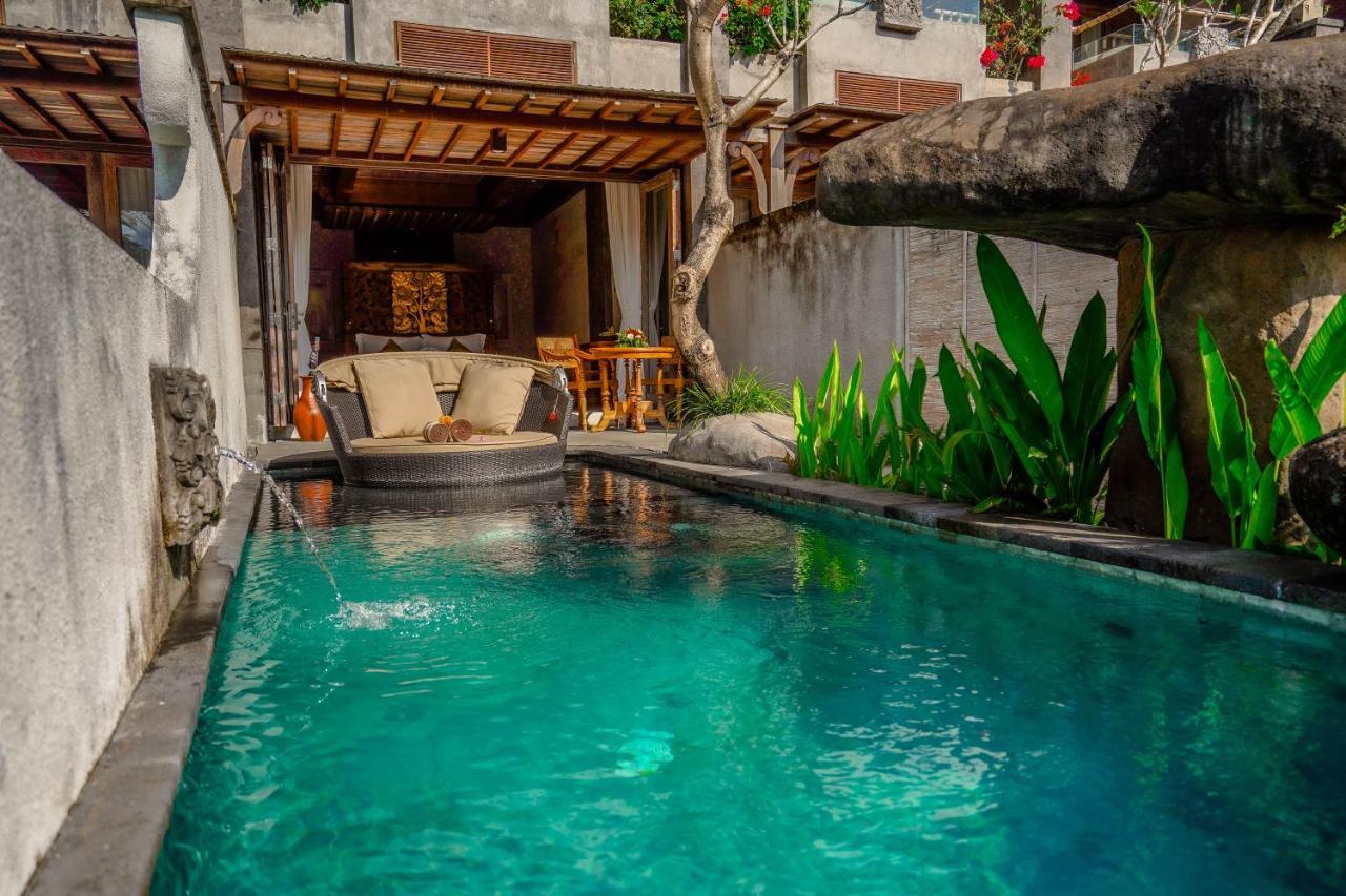 Kastara Resort Ubud Exterior foto A swimming pool in Bali, Indonesia