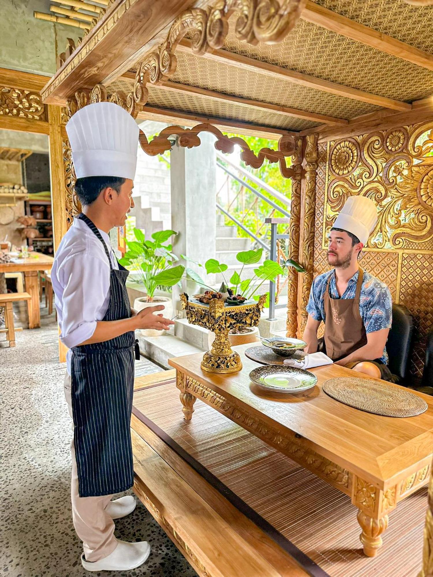 Kastara Resort Ubud Exterior foto Chef and sous chef at work